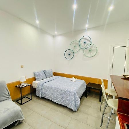 025 Caterina Look Izquierda Apartment Barcelona Ngoại thất bức ảnh