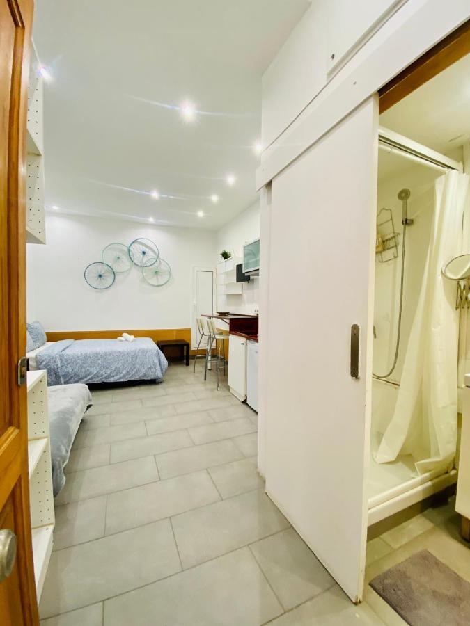 025 Caterina Look Izquierda Apartment Barcelona Ngoại thất bức ảnh