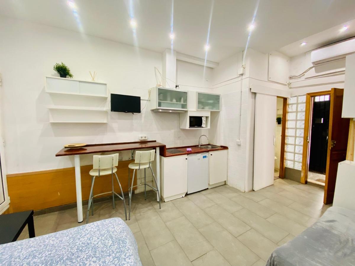 025 Caterina Look Izquierda Apartment Barcelona Ngoại thất bức ảnh