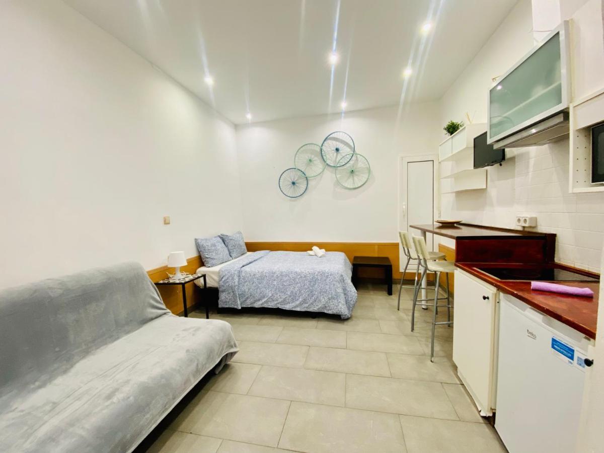 025 Caterina Look Izquierda Apartment Barcelona Ngoại thất bức ảnh