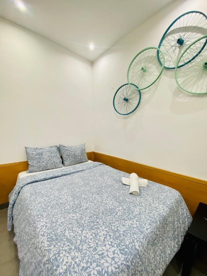 025 Caterina Look Izquierda Apartment Barcelona Ngoại thất bức ảnh